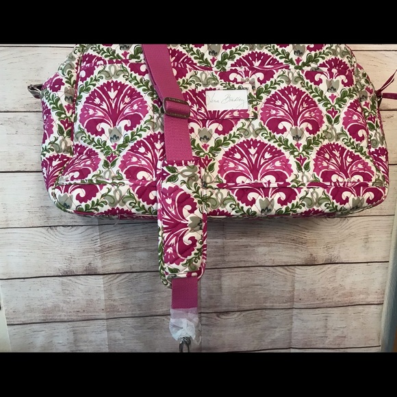 Vera Bradley Iconic Wkndr Retired Julep Tulip EUC - Picture 6 of 7